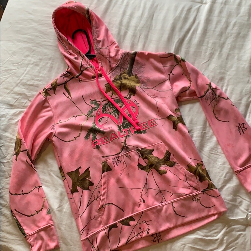 💥 3/$20!!! NWOT Realtree pink camo hoodie